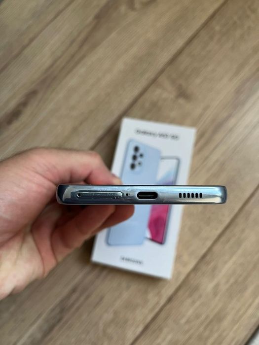 Самсунг а 53 состояние идеальное,обмен на айфон 12,13 в идеале+моя доп