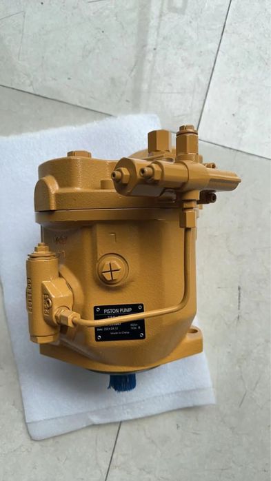 Гидравлический насос на экскаватор