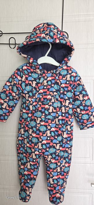 Бебешки зимни гащеризони рр 74