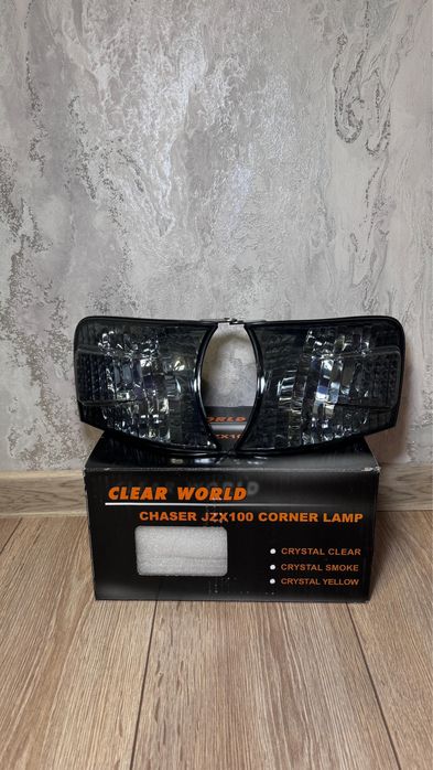 Поворотники Chaser Clear World