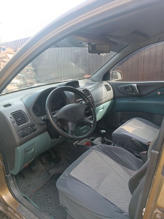 Продам машину Mitsubishi space star