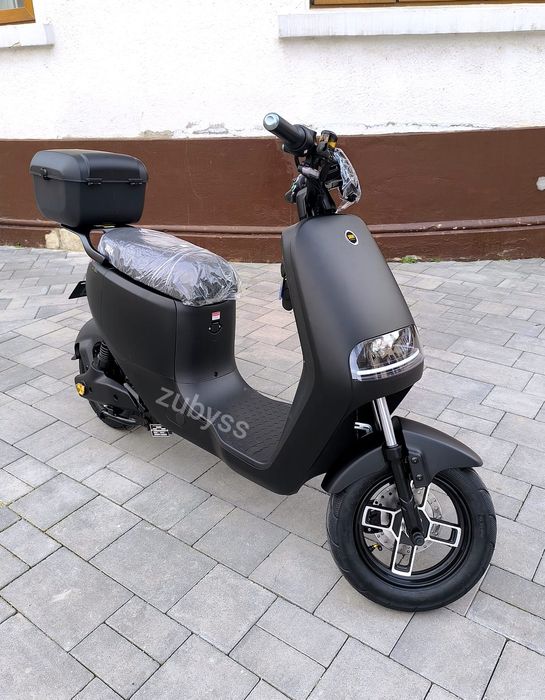 Scuter Electric 50km/h 900W baterie capacitate mare 30Ah  bluetooth