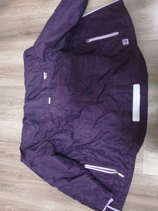 Фирменная утепленная куртка