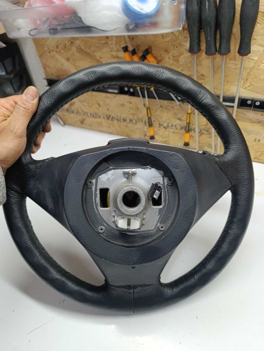 Спортен волан за БМВ Е60 с ключ