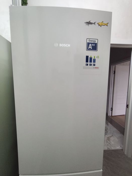 Продам холодильник Bosch