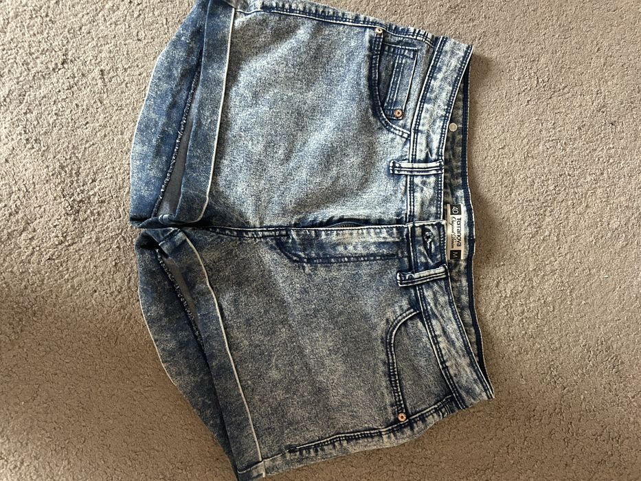 Pantaloni scurti blug