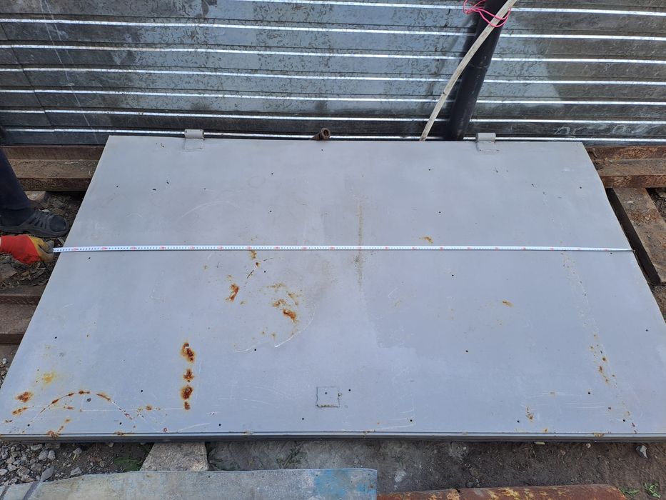 Продам гаражные ворота 80000