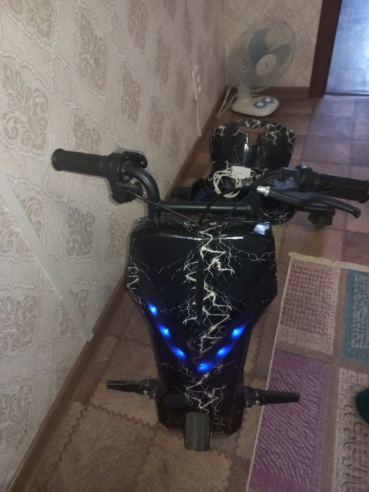 Продам электро самокат трип