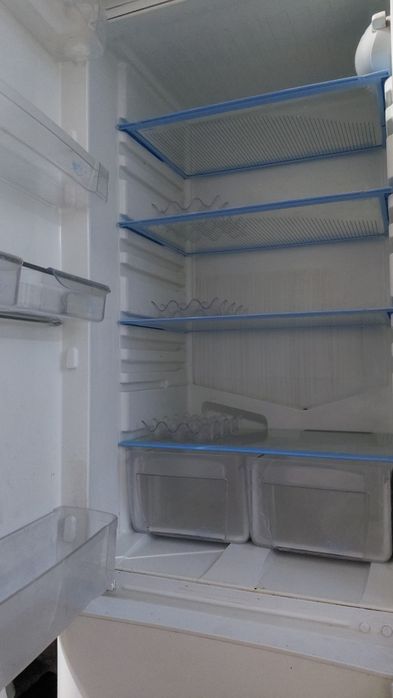 Холодильник Indesit б/у