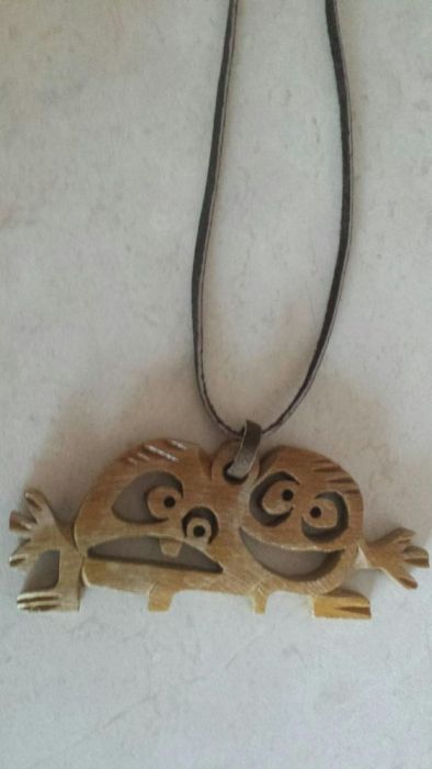 Колие - дърворезба