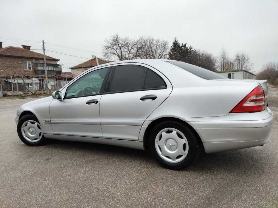 Mercedes Benz C180
