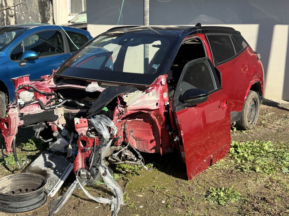 Peugeot 2008 2023г 1.5 HDI GT line