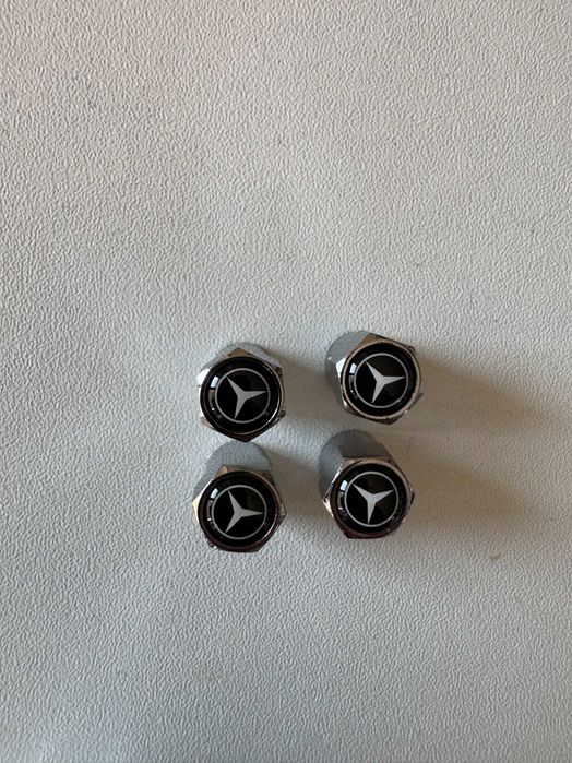 Капачки за вентили Mercedes