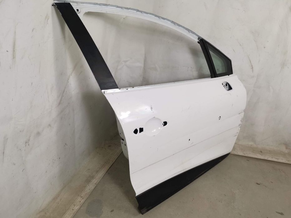 Дясна предна врата Рено Клио 4 / Renault Clio 4 [ - ] B98 Хечбек Употр