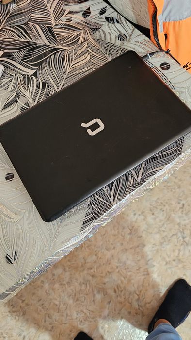 Лаптоп Compaq  Presario CQ56