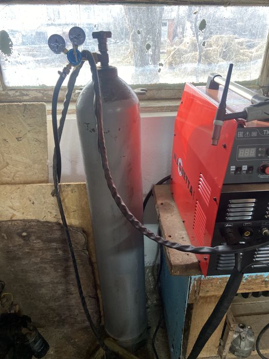 Аргон балонмен бірге