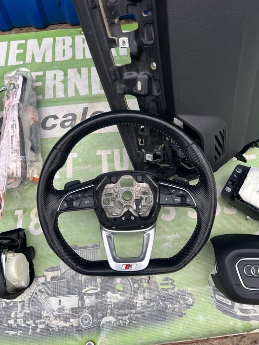 Volan din piele cu padele  Audi Q3 2020