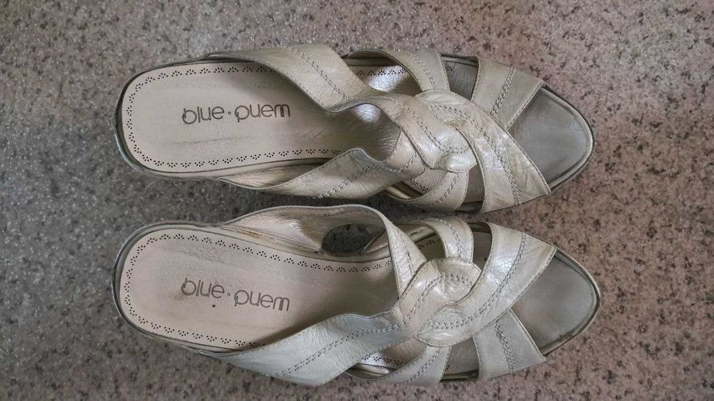 Босоножки на платформе 39 размер в хорошем состоянии