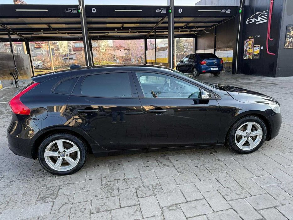 VOLVO V40 2014 — imagine 5