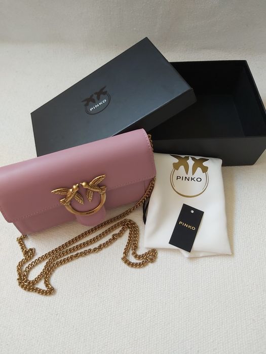 Най-добрите цени за годината!Дамска чанта Pinko