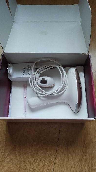 Фотоепилатор Philips Lumea
