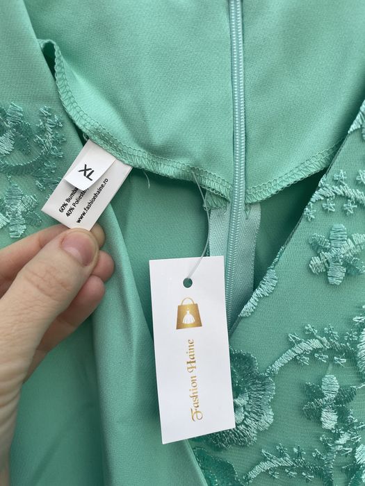 Vand rochie noua eleganta turcoaz cu dantela
