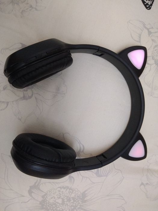 Продам наушники с ушками