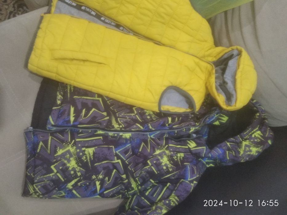 Продам одежду для мальчика 4-5 лет