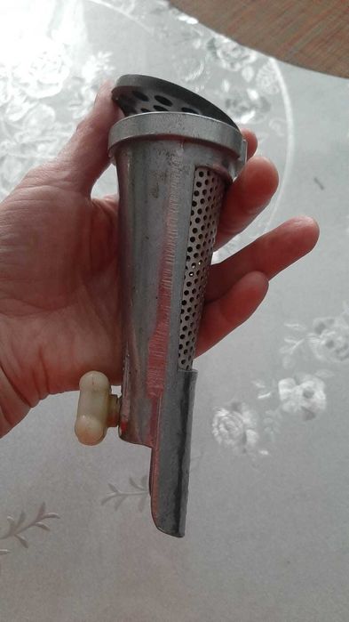 Насадка-соковыжималка на мясорубку