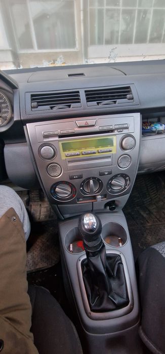 Мазда 2  1.4 Дизел