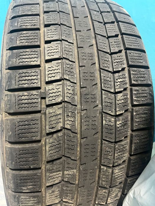 Продам шины R18 245/40