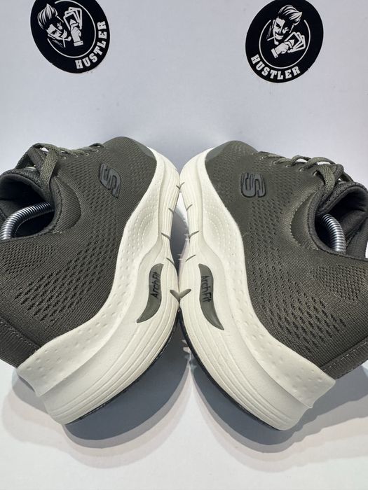 Маратонки SKECHERS .Номер 43