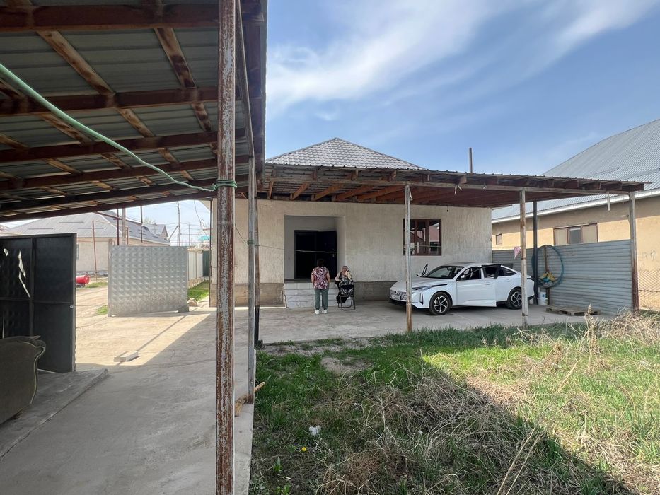 Үй сатылады, трещинасы бар