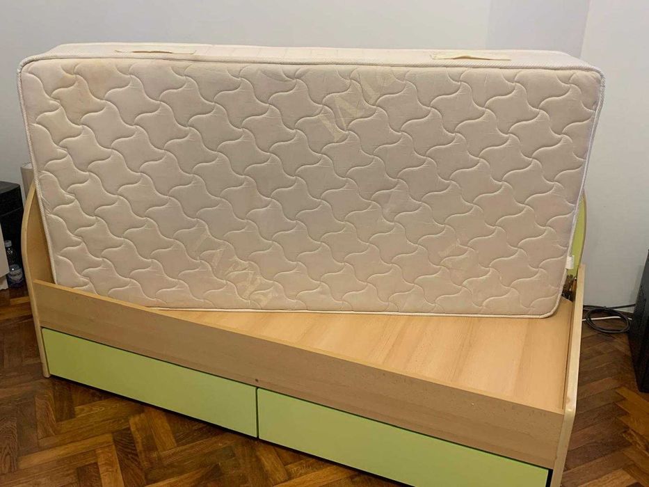 Pat dimensiune 160*80cm cu saltea premium inclusa - 740 lei