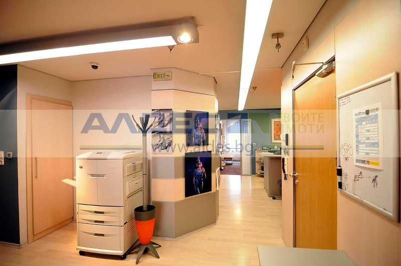 Дава се под наем Офис в София, Борово - 142 кв.м за 1495.83 € - Снимка #8