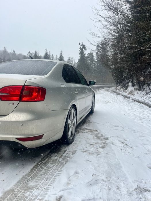 VW Jetta 1.6 TDI, sistem Viper (pornire-oprire din casa)