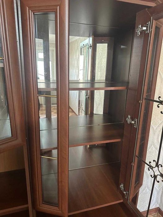 Сервант, Стенка срочно продам