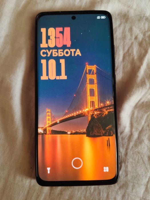 Продам Xiaomi 12 8/256