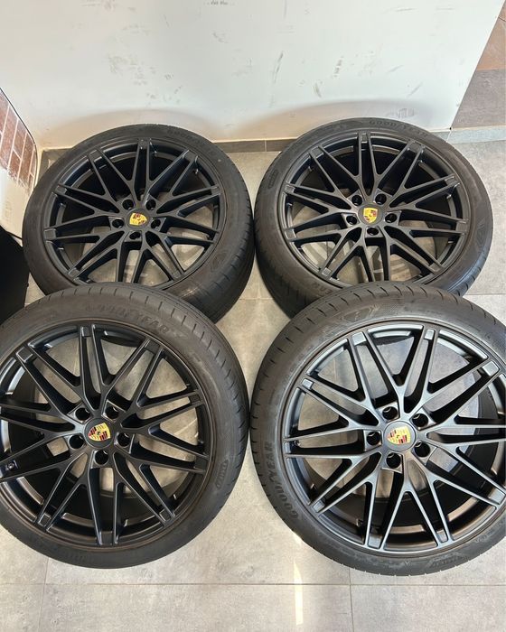 Jante Porsche Macan IV pe 22