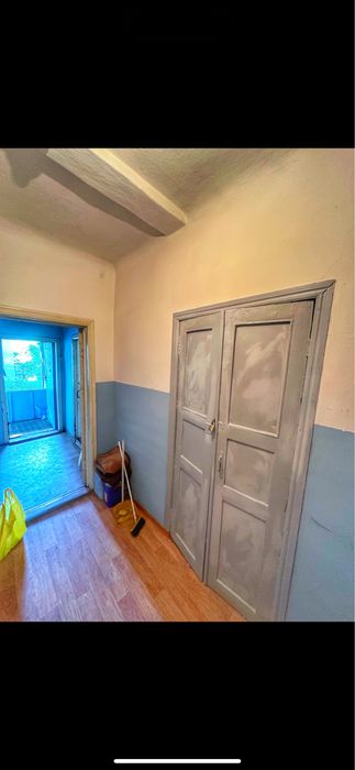 Сдаю одну комнату в жилом  доме