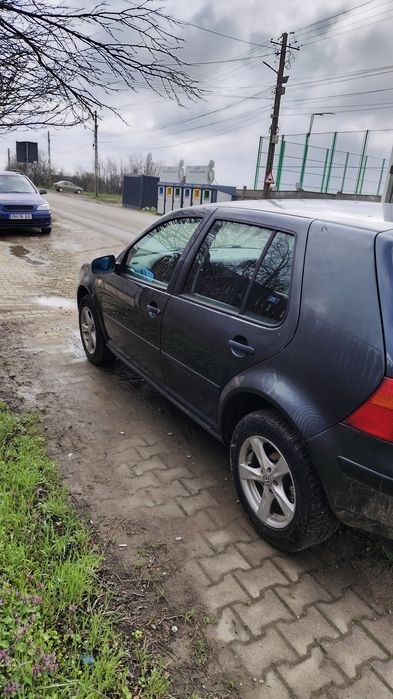 Vând Urgent Golf