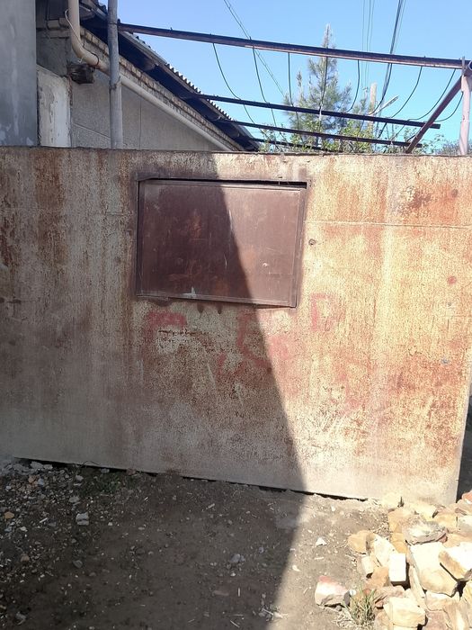 Железная контенер