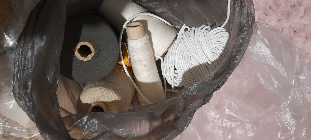 Одеяло вълна и ПАН; поларени; конци, ресни