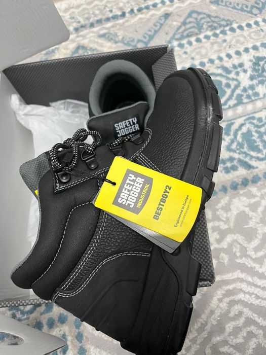 Продам спецодежда!!!