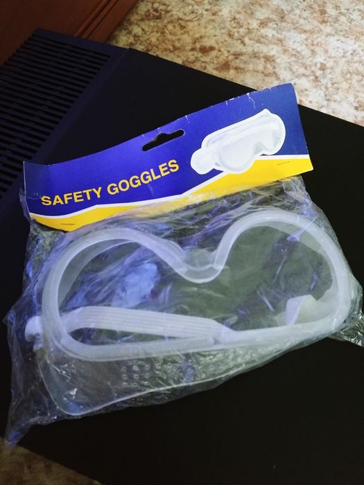 Продаю защитные очки