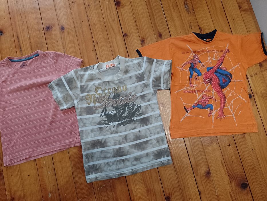 Халати, тениски  и потници размер 110 см ризи различни размери