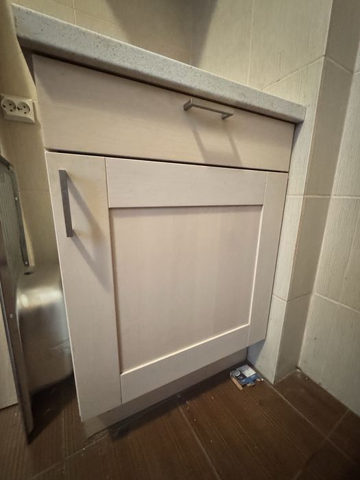 Set Complet Bucătărie IKEA (5 Corpuri) + Blat și Chiuvetă TEKA (foarte putin folosite)