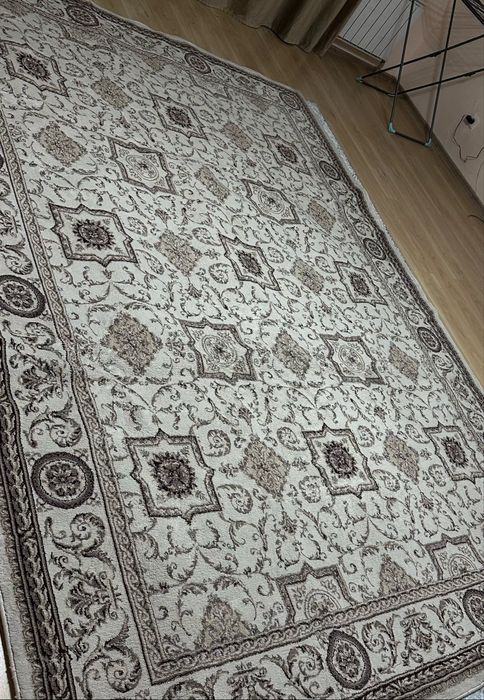 Срочно Продам Ковры б/у