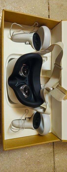 Б/у Oculus Quest 2
