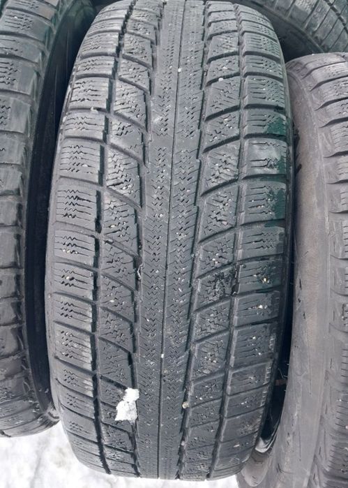 4 шины Triangle 235 65 R17. Читаем описание.